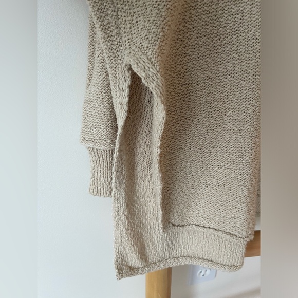 Aerie Lightweight Cream Textured Knit Hi-Low Crewneck Tunic Style Sweater Small - Picture 4 of 6